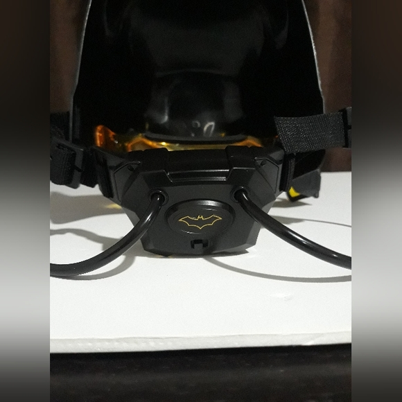 Batman Tech Mask /LED Lights 2x Magnification Lens Creature Chaos - Picture 4 of 10